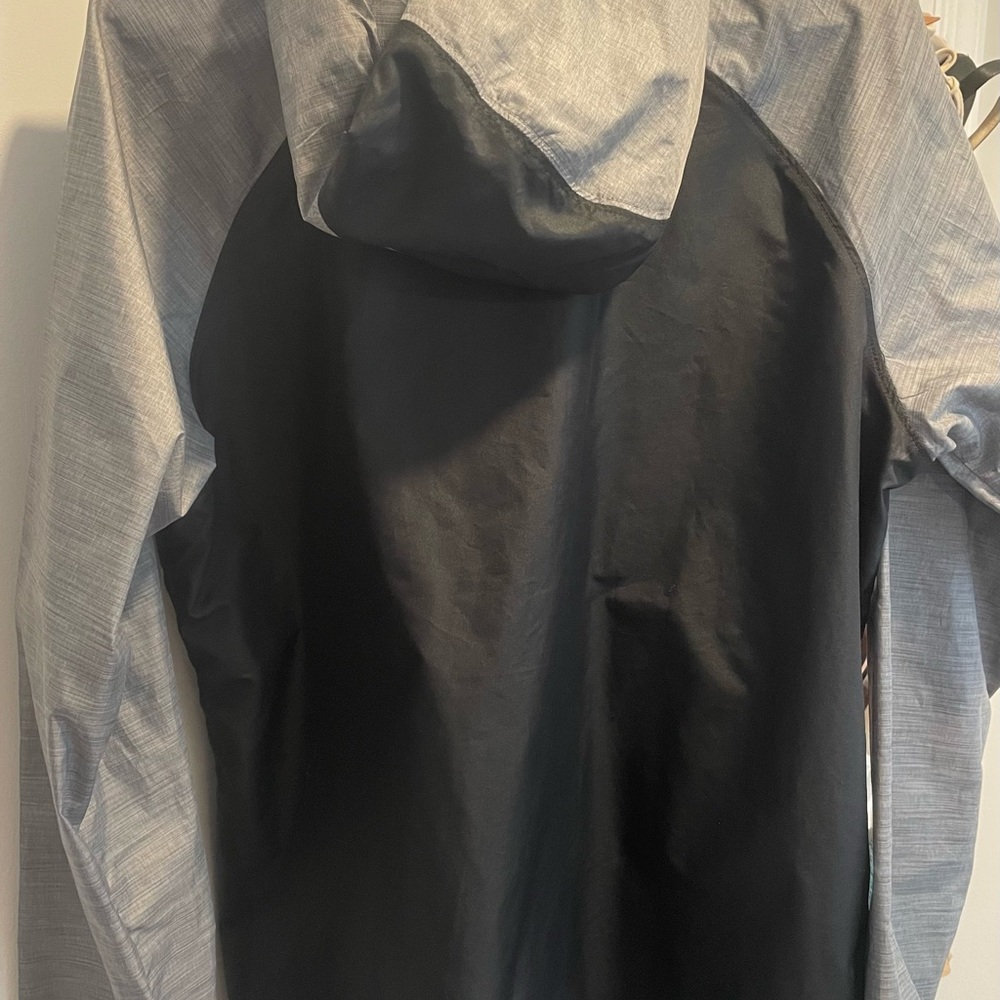 Under Armour Fitted Running Jacket - image 4